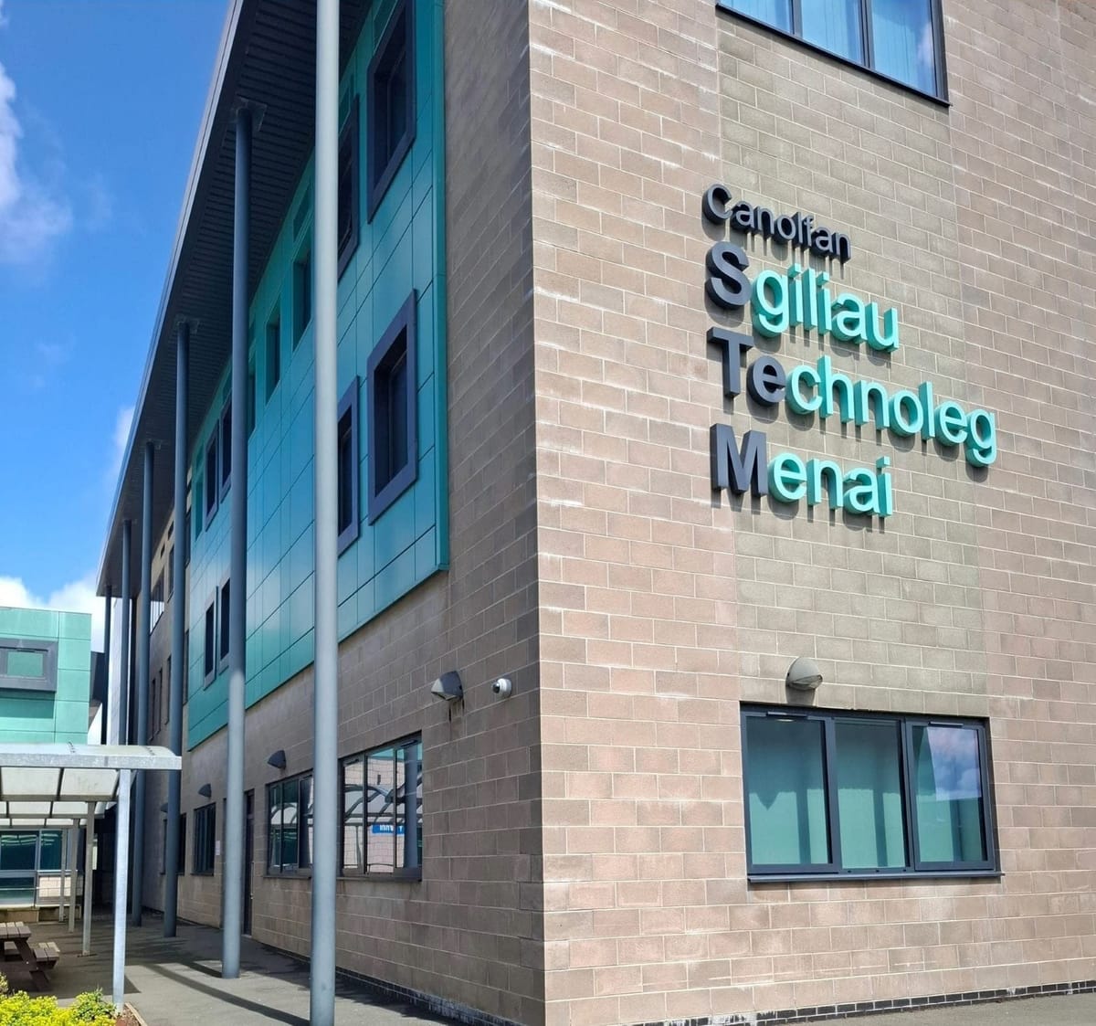 Grŵp Llandrillo Menai Hosts No Boundaries Anti-Racism Training Sessions in June